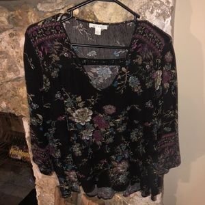 Long sleeved boutique blouse with cut out neck